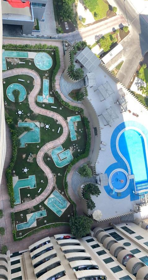 Nash Guest House Females Only ดูไบ ภายนอก รูปภาพ