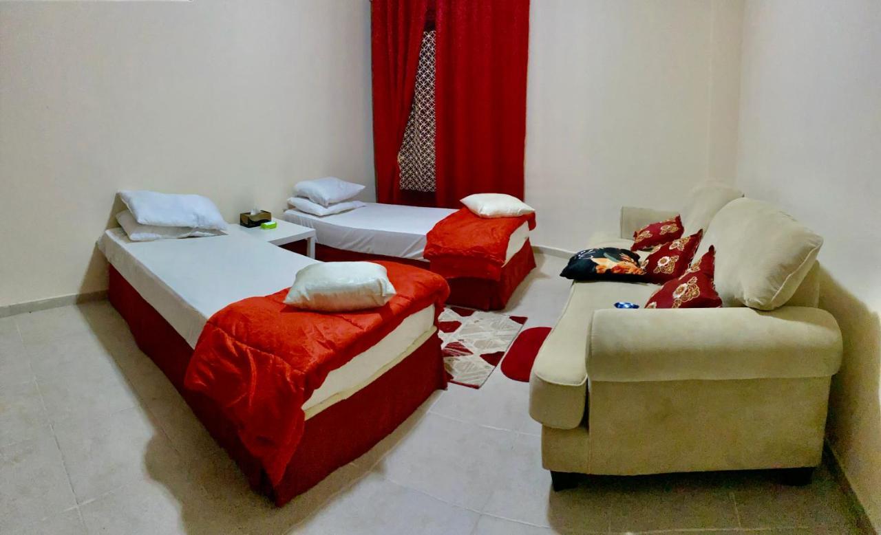 Nash Guest House Females Only ดูไบ ภายนอก รูปภาพ