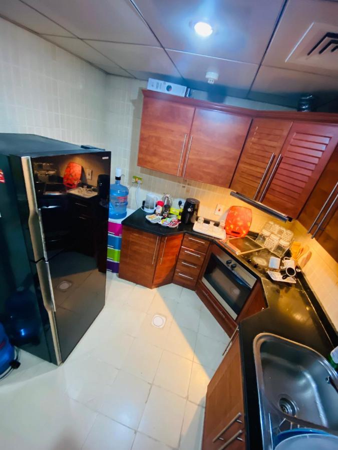 Nash Guest House Females Only ดูไบ ภายนอก รูปภาพ